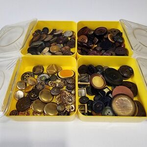 BUTTON LOT Brown 4 VTG Tubs Early Plastic Glass Gold Metal Brass Bakelite Beige‎